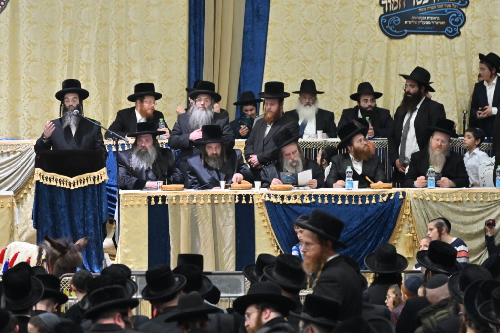 הרבי פרץ בבכי: מעמד פדיון פטר חמור במעליץ
