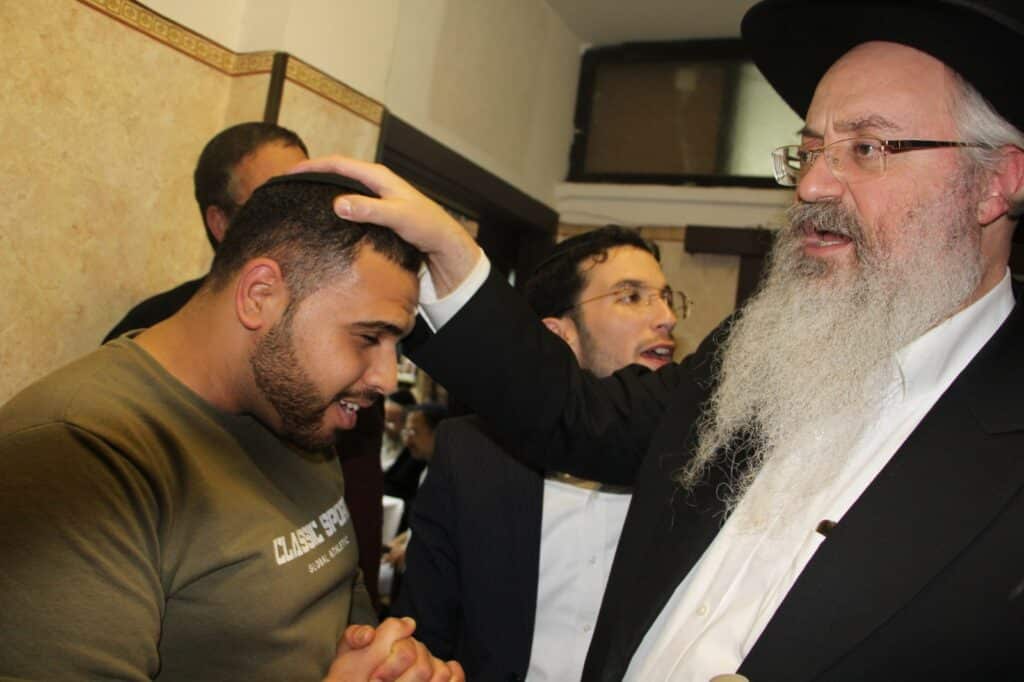 נכד הבבא סאלי חגג את ההילולא בבית המקובל