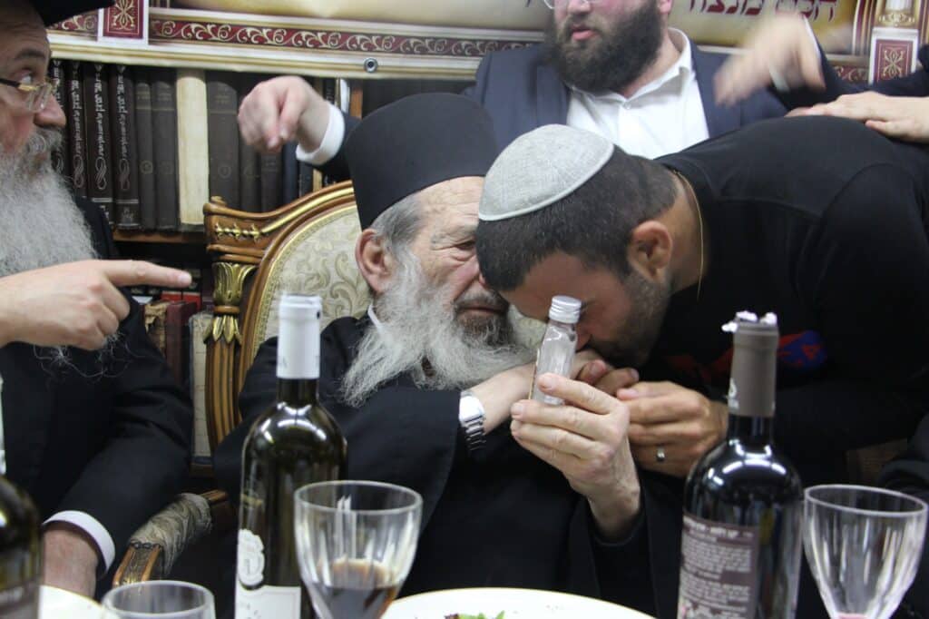 נכד הבבא סאלי חגג את ההילולא בבית המקובל