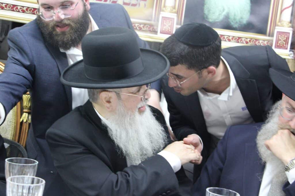 נכד הבבא סאלי חגג את ההילולא בבית המקובל