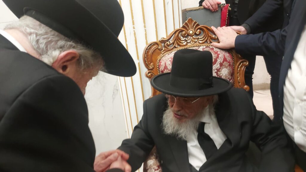 כשהגר"ד לנדאו ניחם את הגרב"מ אזרחי