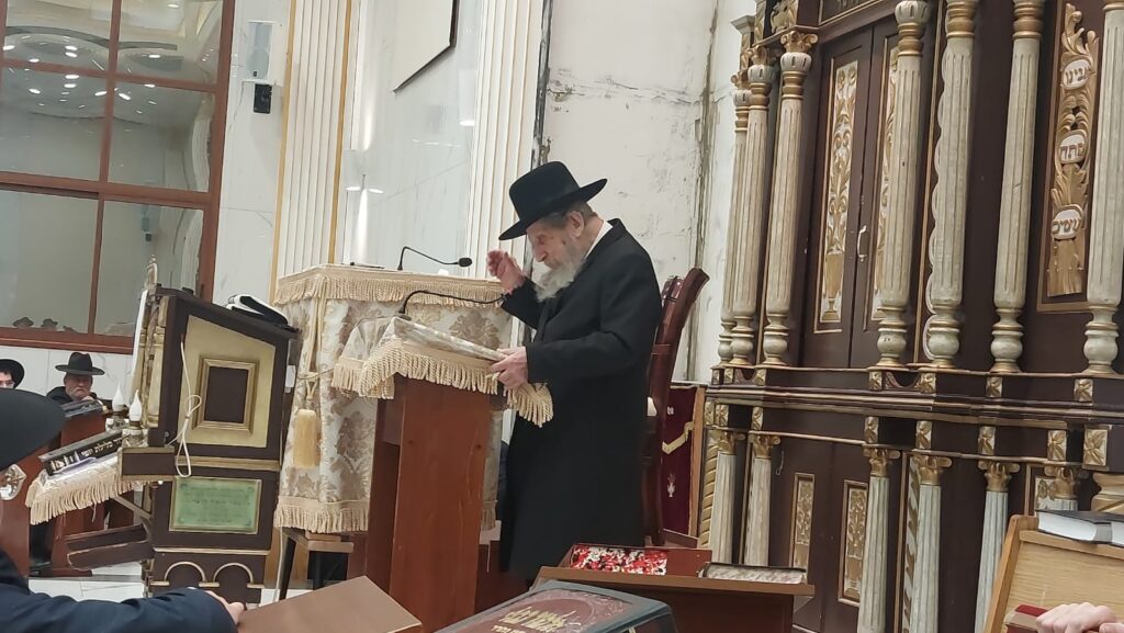 כשהגר"ד לנדאו ניחם את הגרב"מ אזרחי