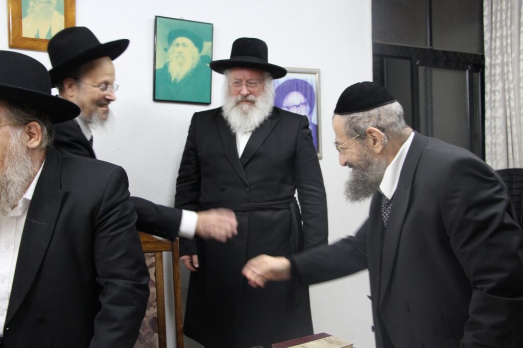 רבני בני ברק בכינוס בביתו של הרב הספרדי