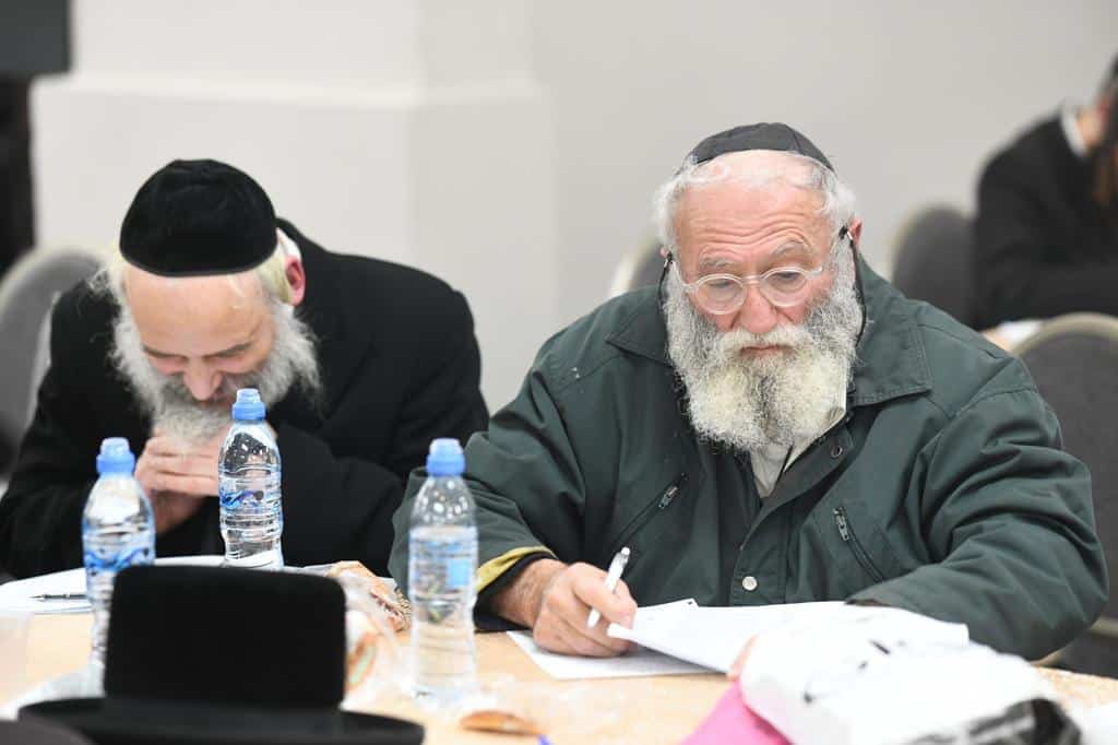 1,200 אברכים נבחנו על נטילת ידיים