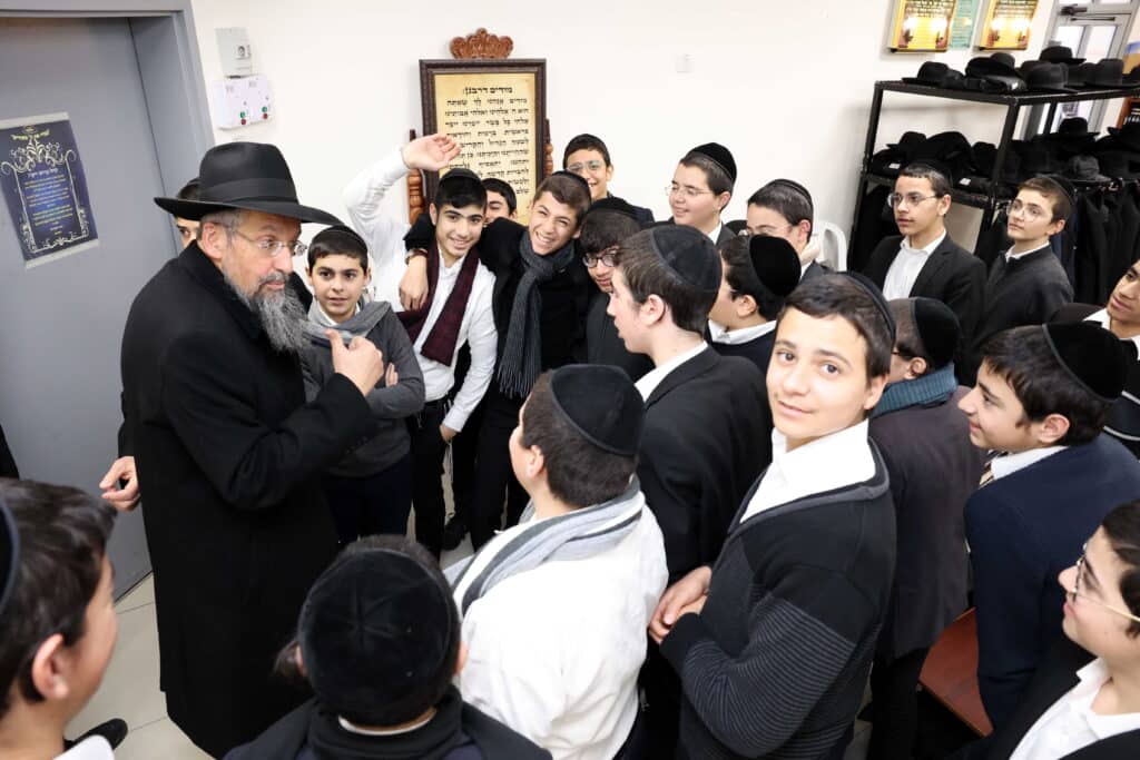 שבוע לפיגוע: גדולי התורה חיזקו את ילדי הת"ת בנווה יעקב