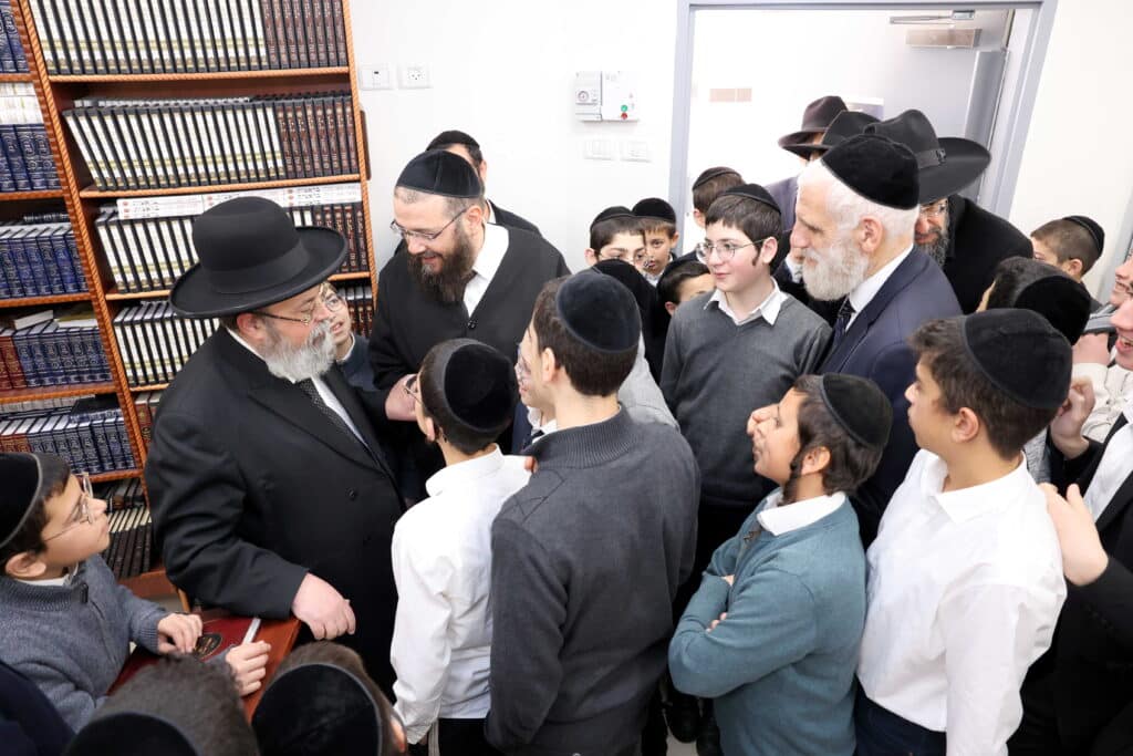 שבוע לפיגוע: גדולי התורה חיזקו את ילדי הת"ת בנווה יעקב
