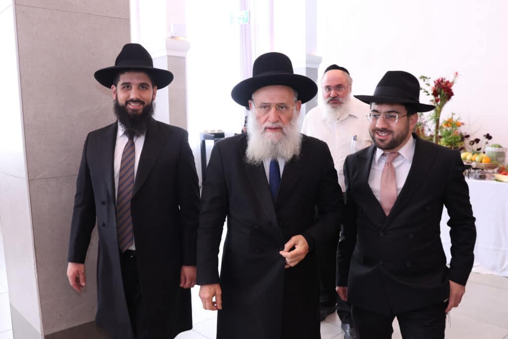 הניח את התינוק על ציון הבבא סאלי והצהבת נעלמה