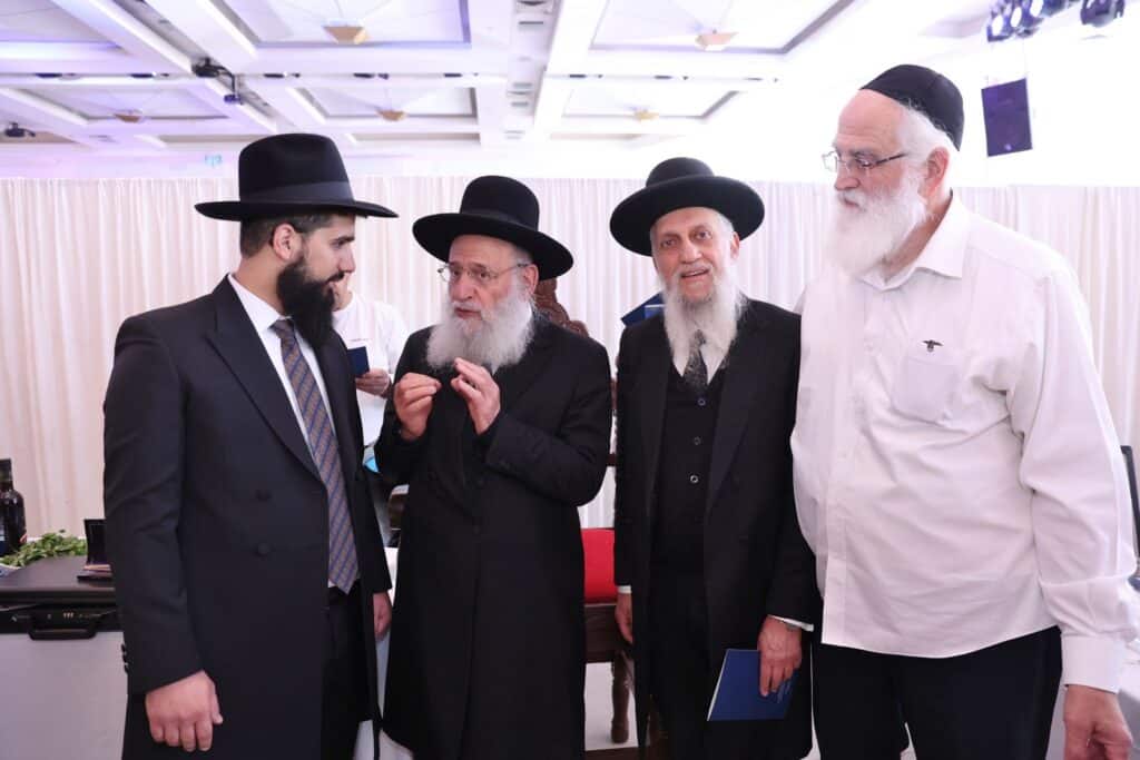 הניח את התינוק על ציון הבבא סאלי והצהבת נעלמה