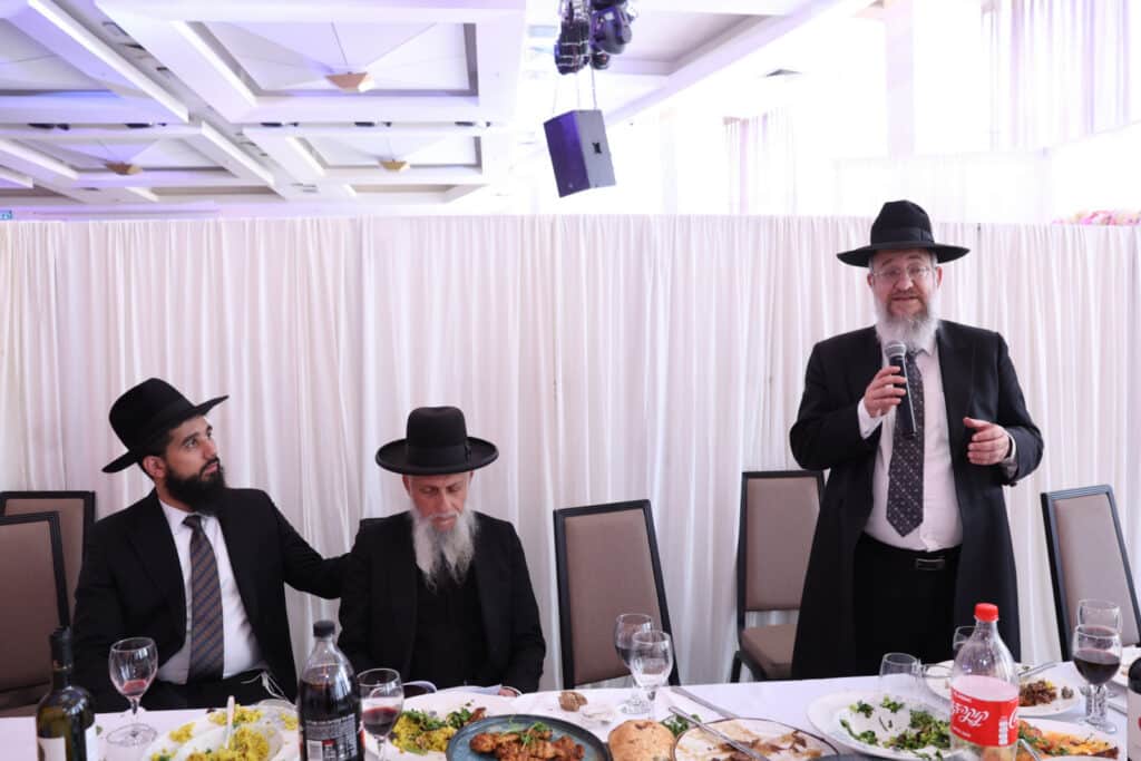 הניח את התינוק על ציון הבבא סאלי והצהבת נעלמה