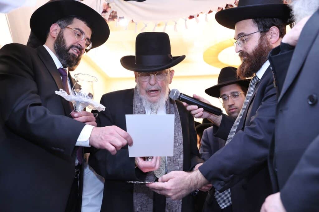 בן זקוניו של ראש הישיבה שנפטר בפתאומיות - התחתן 