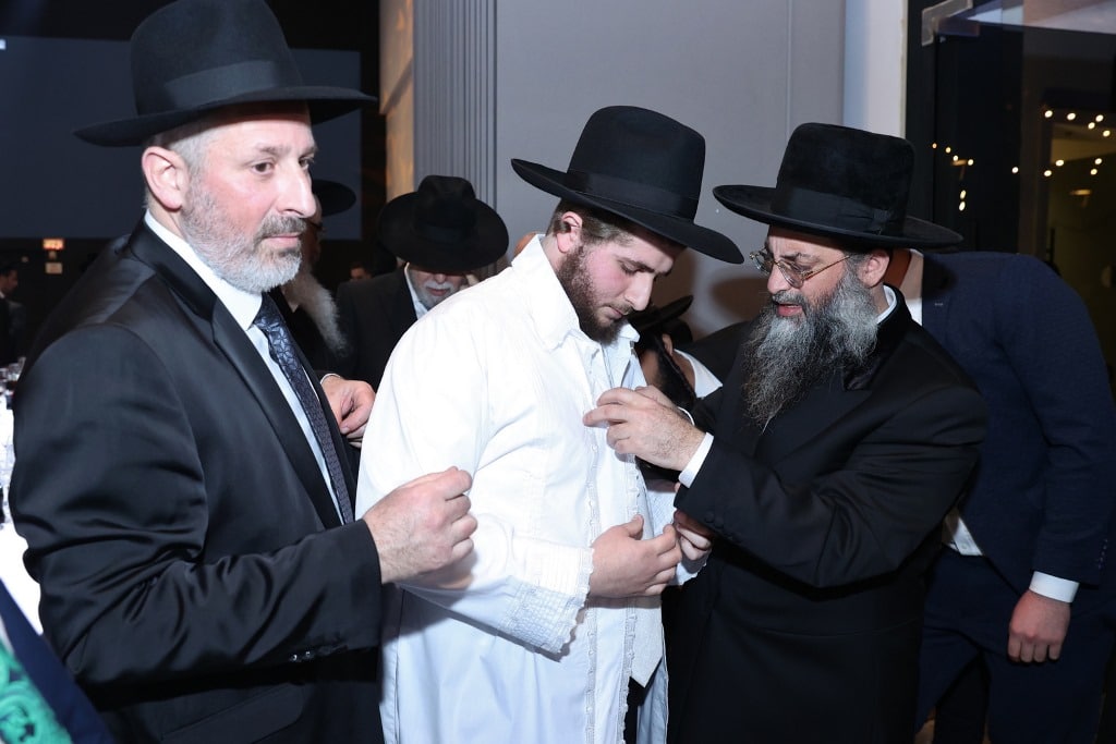 המשפיע מכפר סבא חיתן את בתו הבכורה, כולם הגיעו לברך