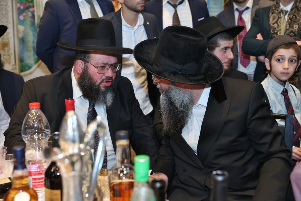 המשפיע מכפר סבא חיתן את בתו הבכורה, כולם הגיעו לברך