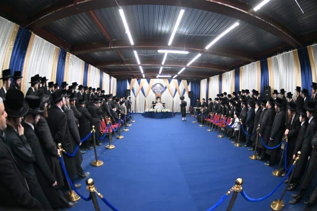 לונדון התרגשה: ביקור הבזק של האדמו"ר מויז'ניץ