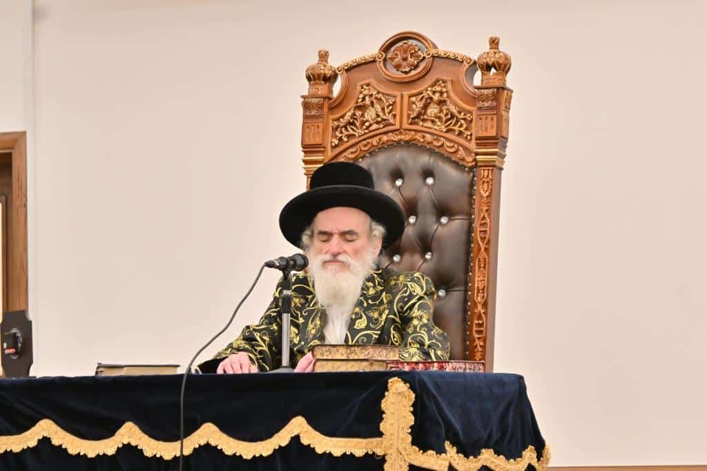 לונדון התרגשה: ביקור הבזק של האדמו"ר מויז'ניץ