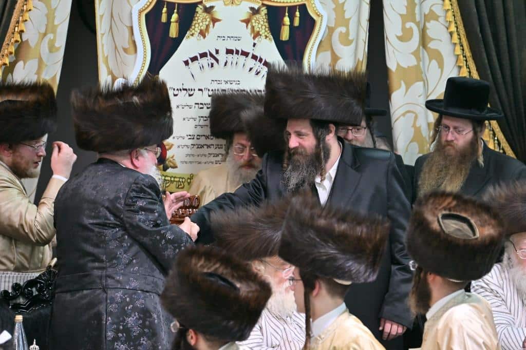 שמחת בית תולדות אהרן – רמת שלמה – לעלוב 