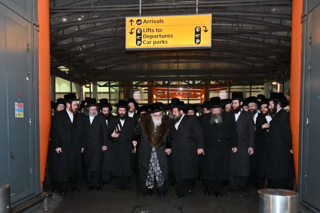 לונדון התרגשה: ביקור הבזק של האדמו"ר מויז'ניץ