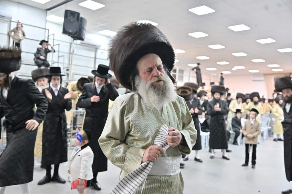 שמחת בית תולדות אהרן – רמת שלמה – לעלוב 