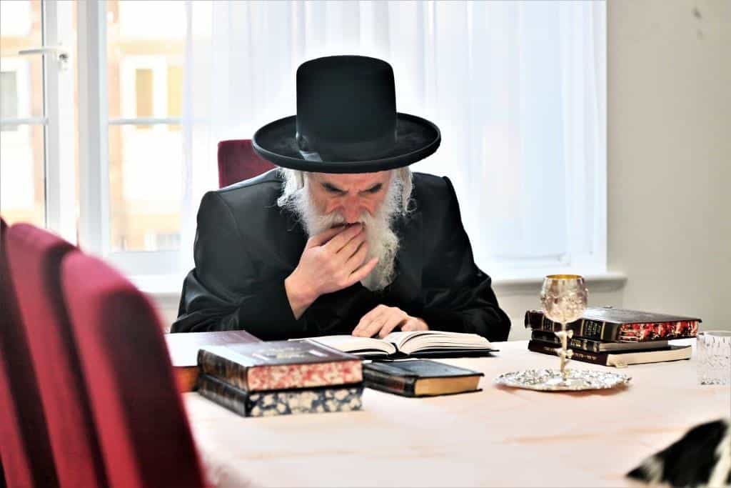 לונדון התרגשה: ביקור הבזק של האדמו"ר מויז'ניץ