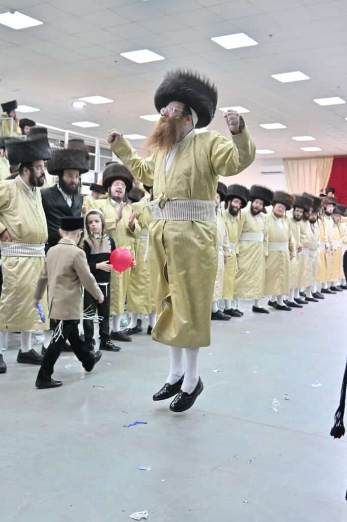 שמחת בית תולדות אהרן – רמת שלמה – לעלוב 