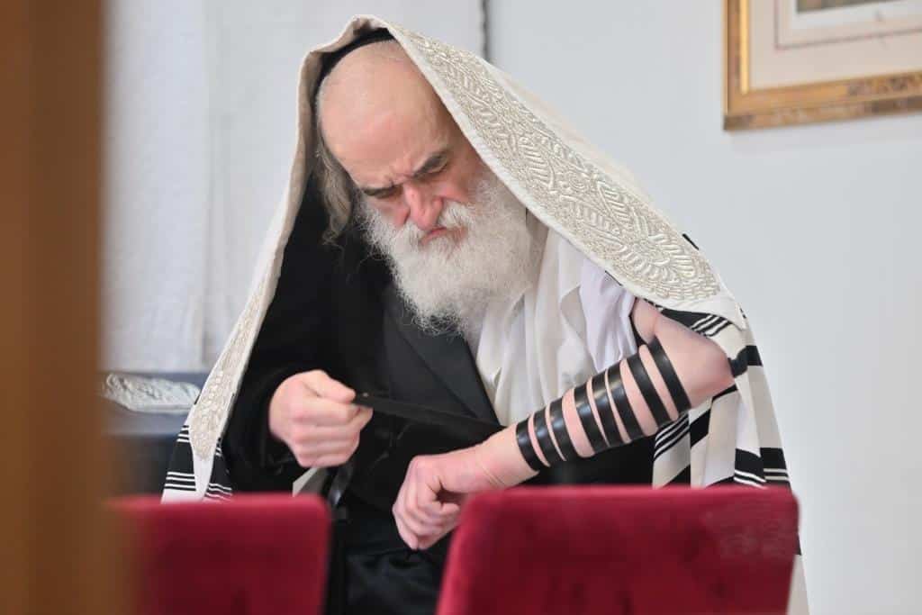 לונדון התרגשה: ביקור הבזק של האדמו"ר מויז'ניץ