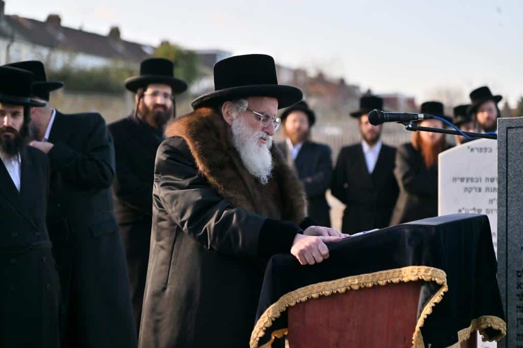 לונדון התרגשה: ביקור הבזק של האדמו"ר מויז'ניץ