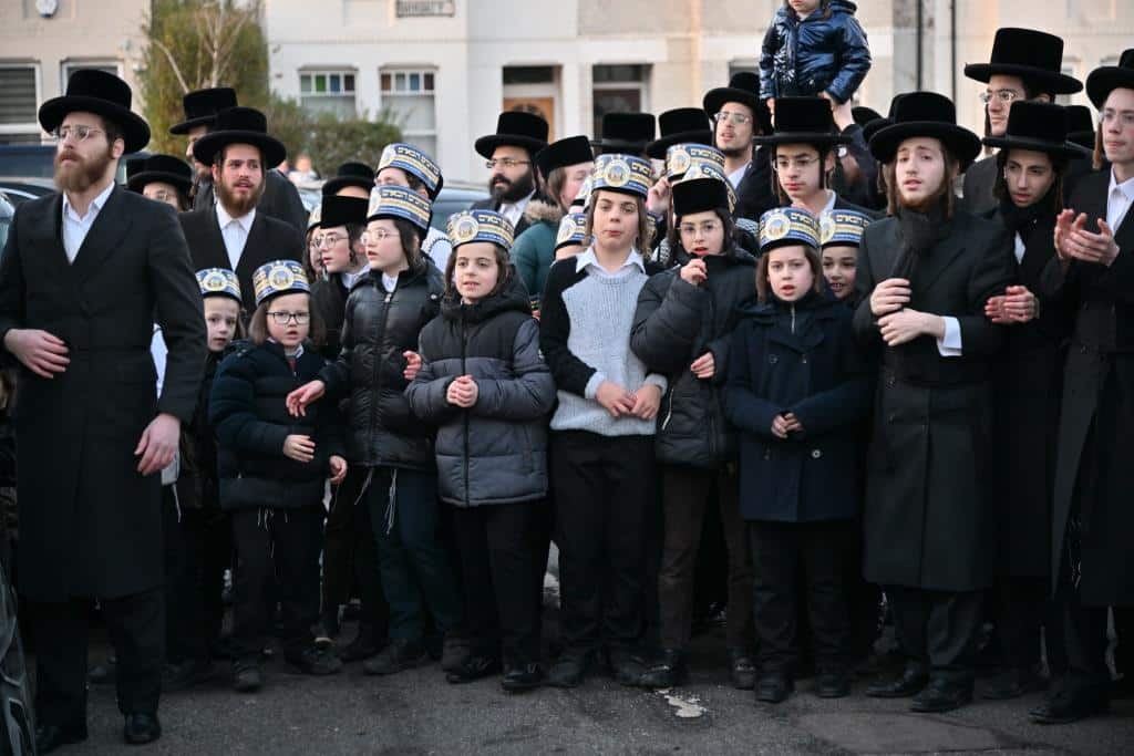 לונדון התרגשה: ביקור הבזק של האדמו"ר מויז'ניץ