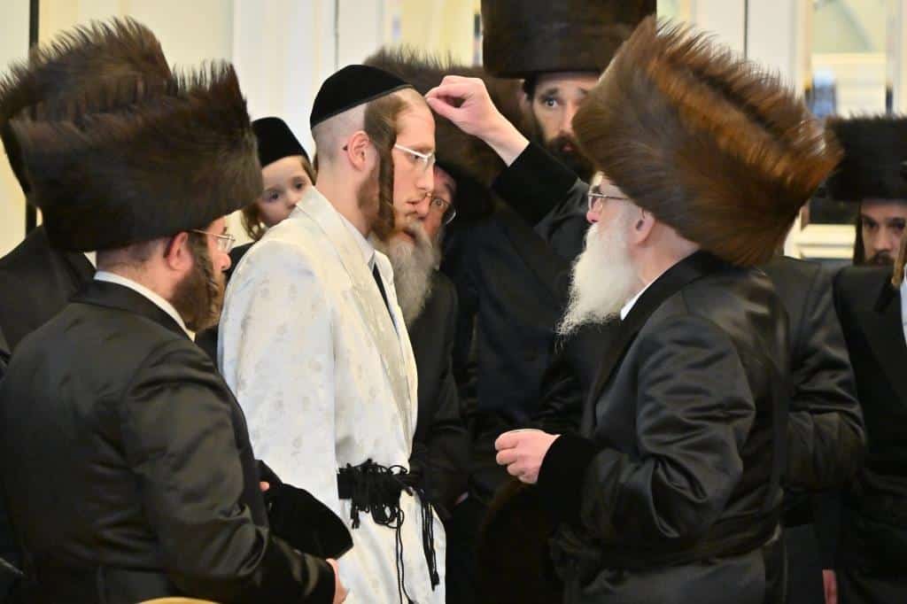 לונדון התרגשה: ביקור הבזק של האדמו"ר מויז'ניץ