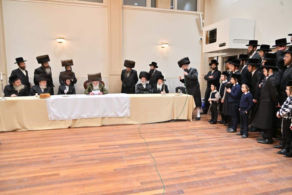 לונדון התרגשה: ביקור הבזק של האדמו"ר מויז'ניץ