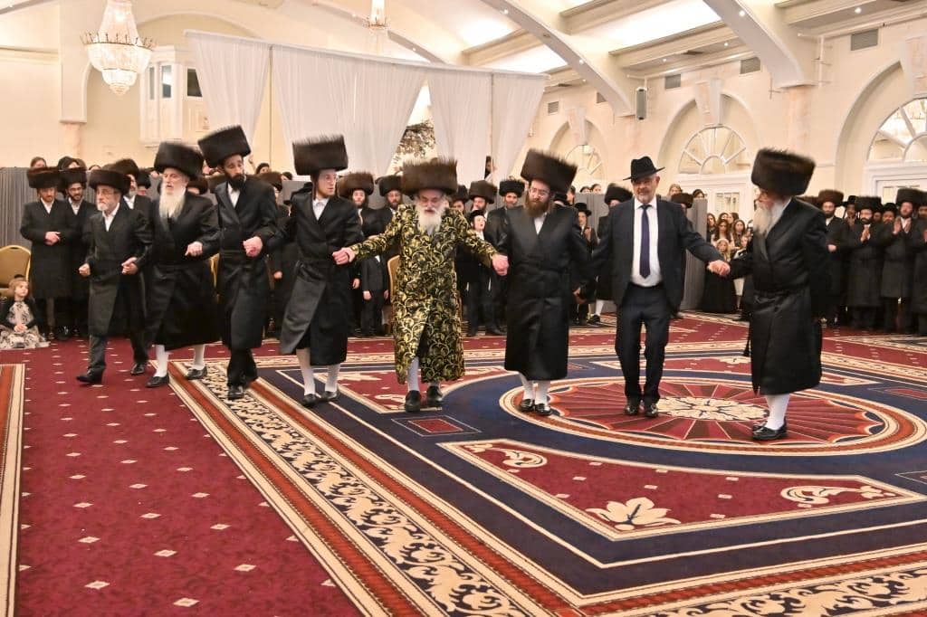 לונדון התרגשה: ביקור הבזק של האדמו"ר מויז'ניץ