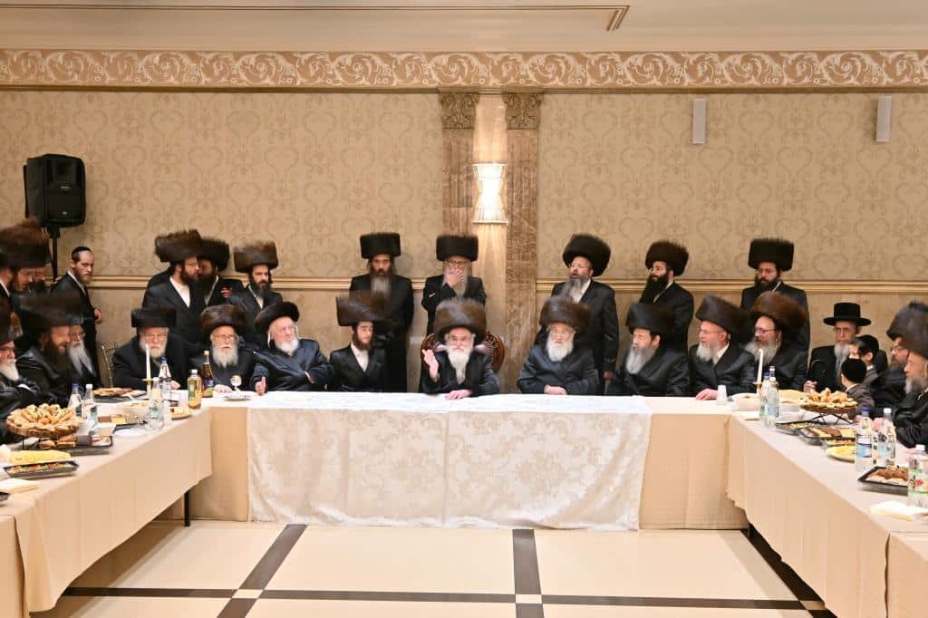 לונדון התרגשה: ביקור הבזק של האדמו"ר מויז'ניץ