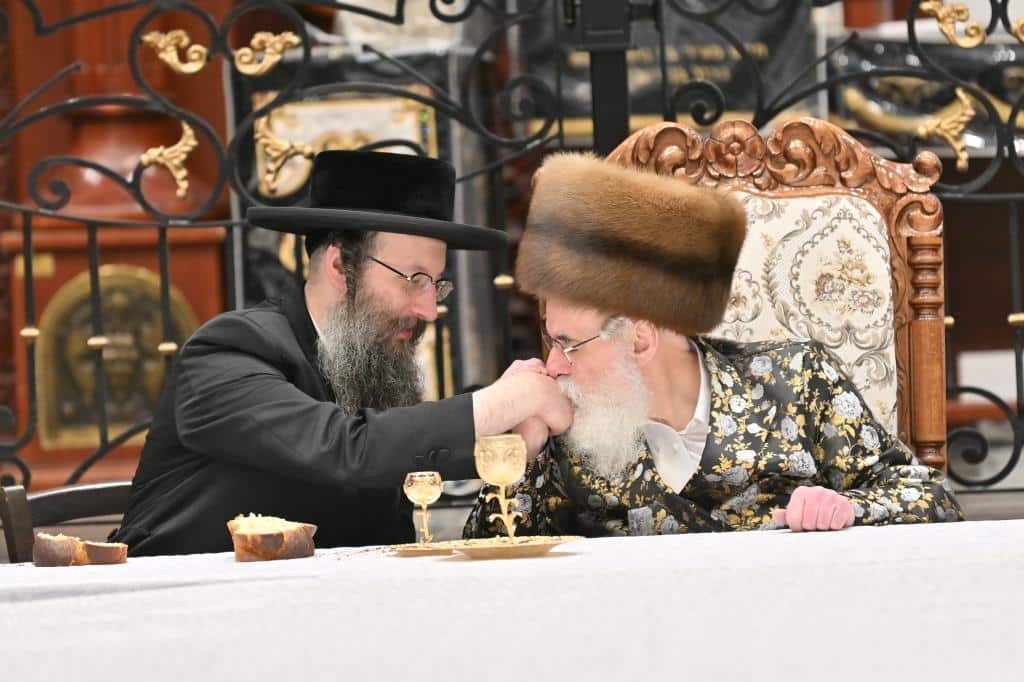 גלריה: ט"ו בשבט בחצר הקודש ויז'ניץ