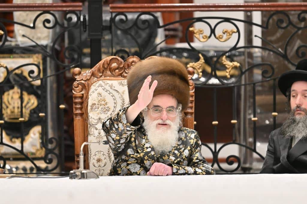 גלריה: ט"ו בשבט בחצר הקודש ויז'ניץ