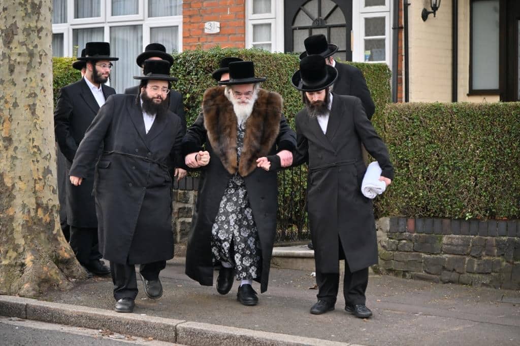 לונדון התרגשה: ביקור הבזק של האדמו"ר מויז'ניץ