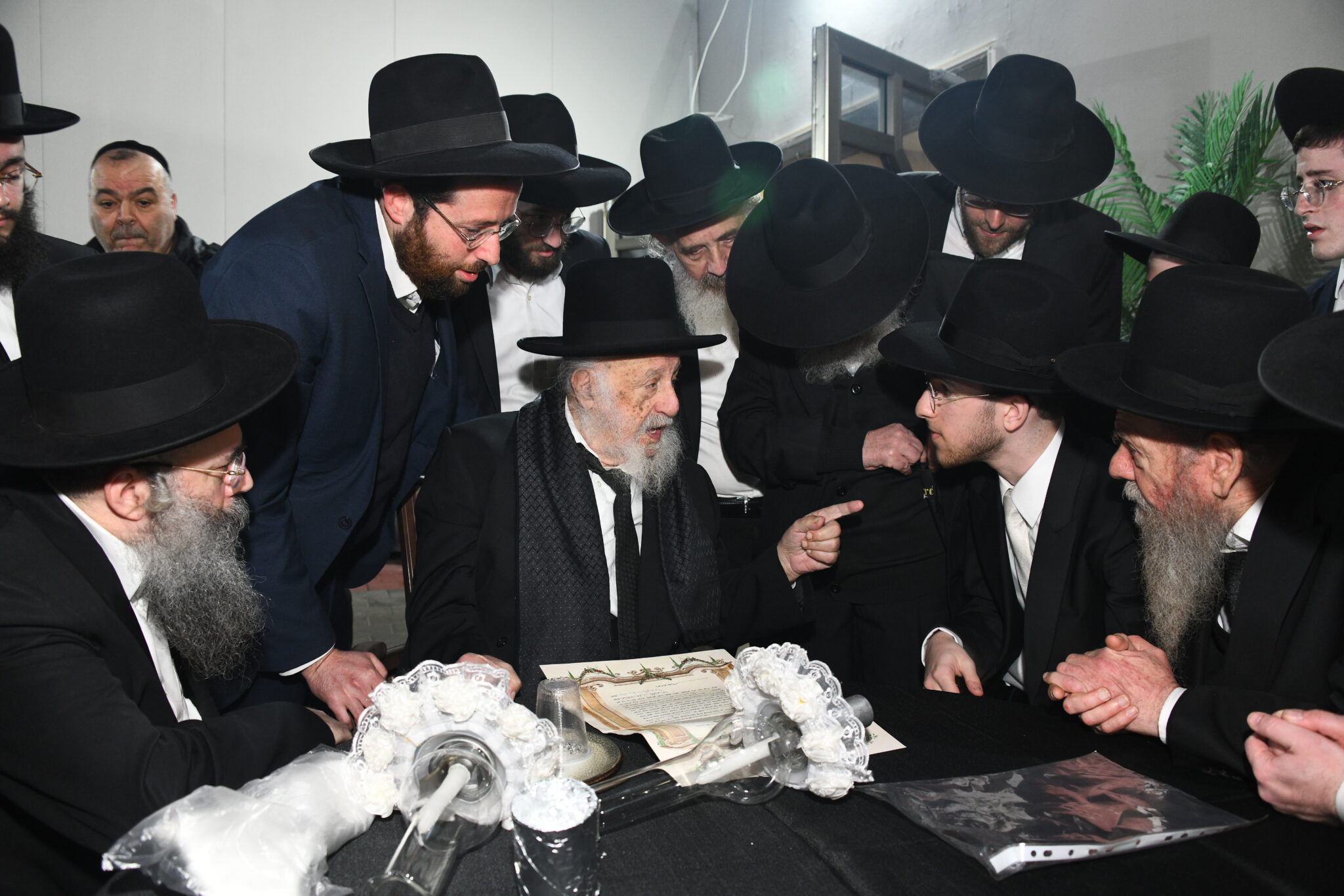 כל המי ומי בחתונת נכדת מרן שר התורה