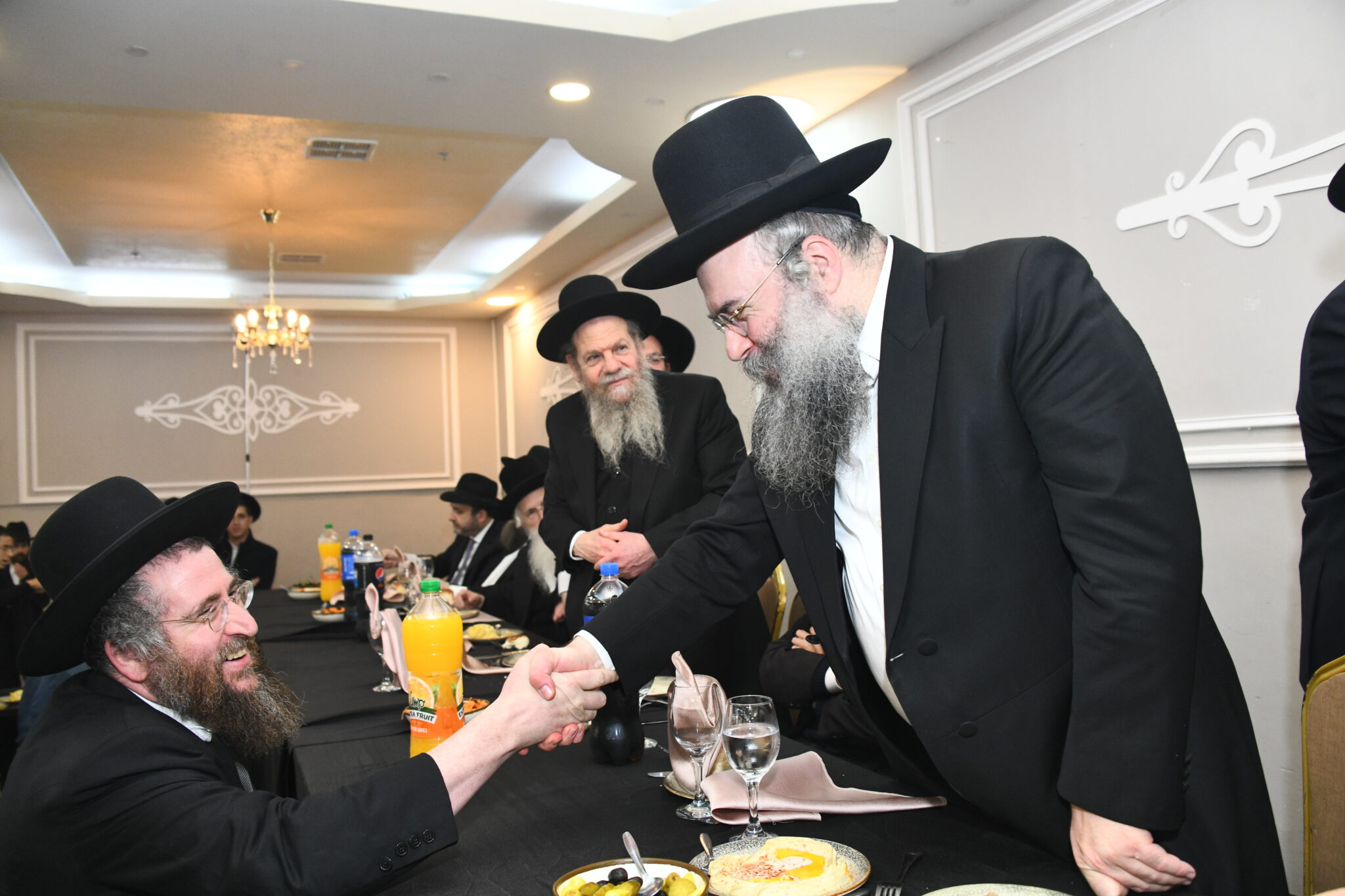 כל המי ומי בחתונת נכדת מרן שר התורה