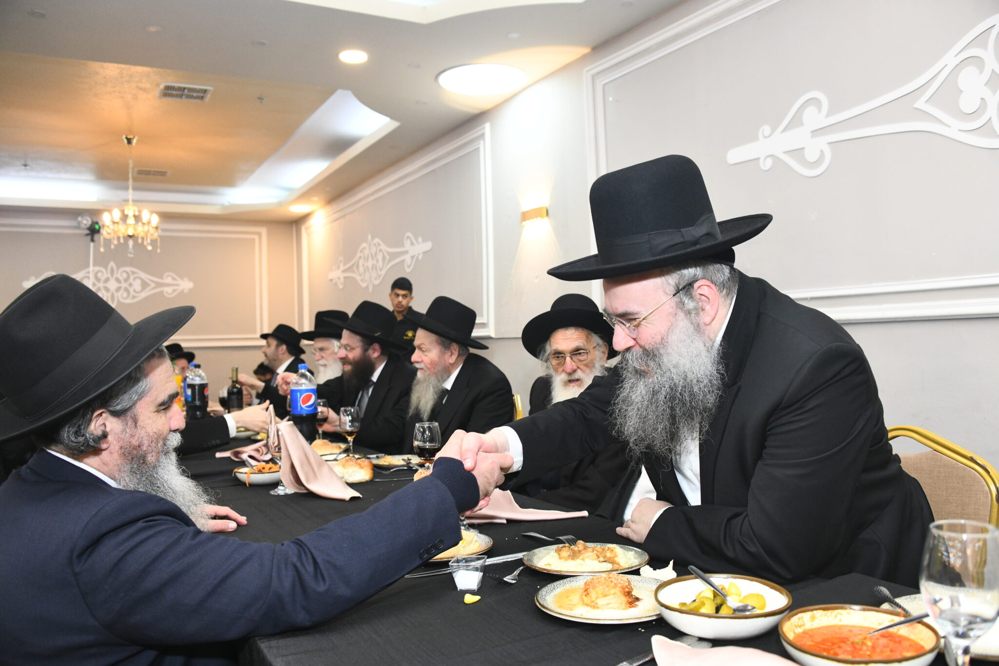 כל המי ומי בחתונת נכדת מרן שר התורה