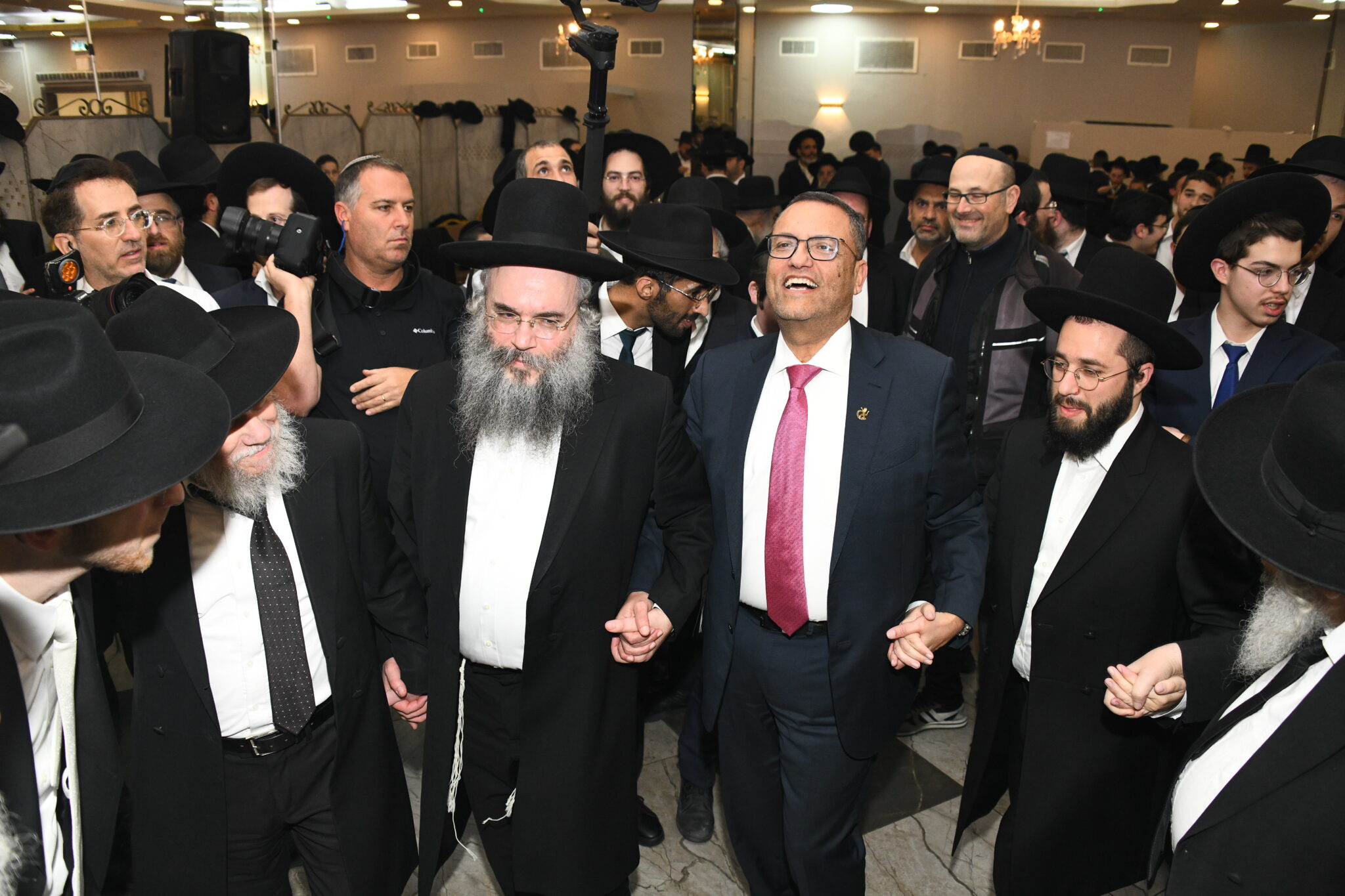 כל המי ומי בחתונת נכדת מרן שר התורה