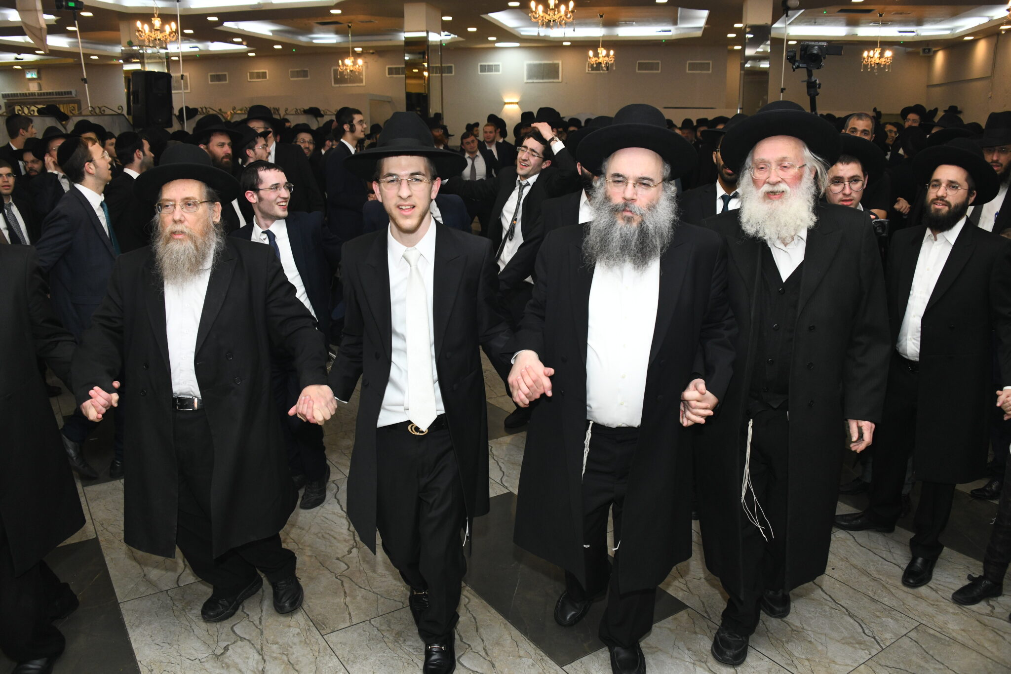 כל המי ומי בחתונת נכדת מרן שר התורה