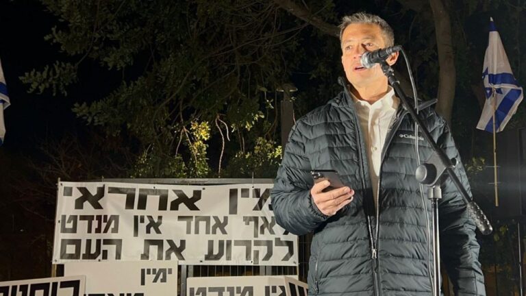 רבבות מפגינים ברחבי הארץ, אלפי מפגיני ימין מתונים קוראים להידברות