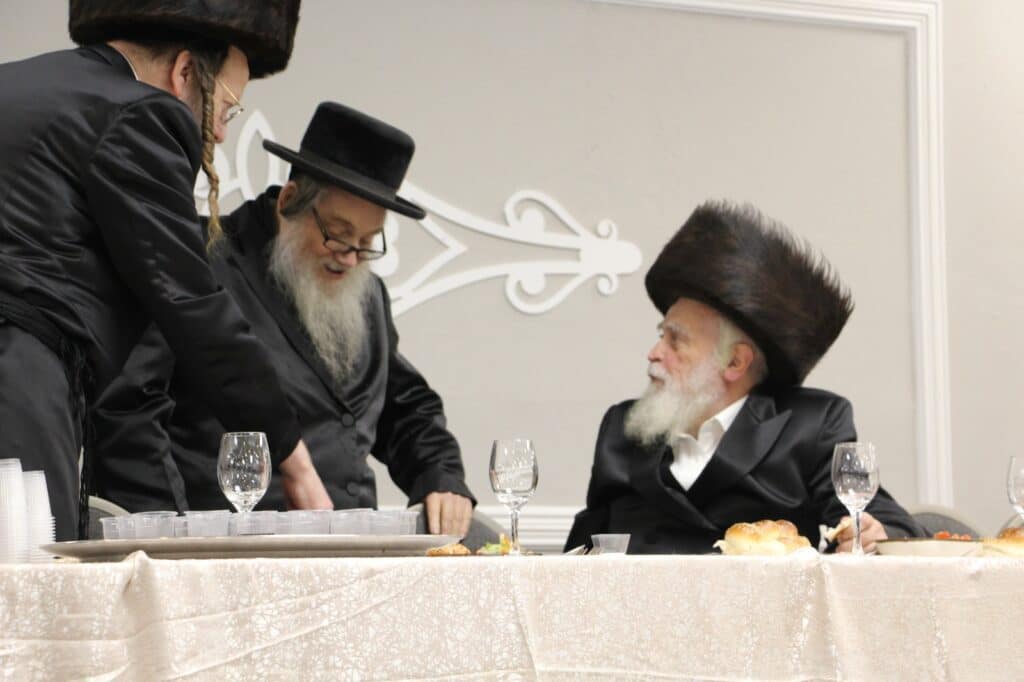 אלע חסידים: חתונת נכד האדמו"ר מזוועהיל