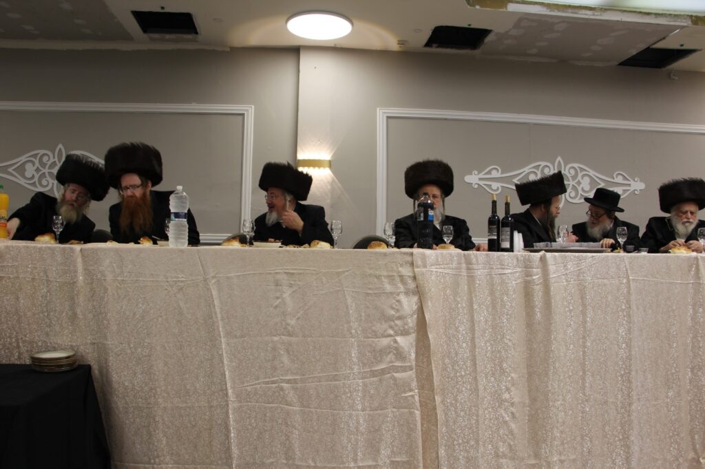 אלע חסידים: חתונת נכד האדמו"ר מזוועהיל