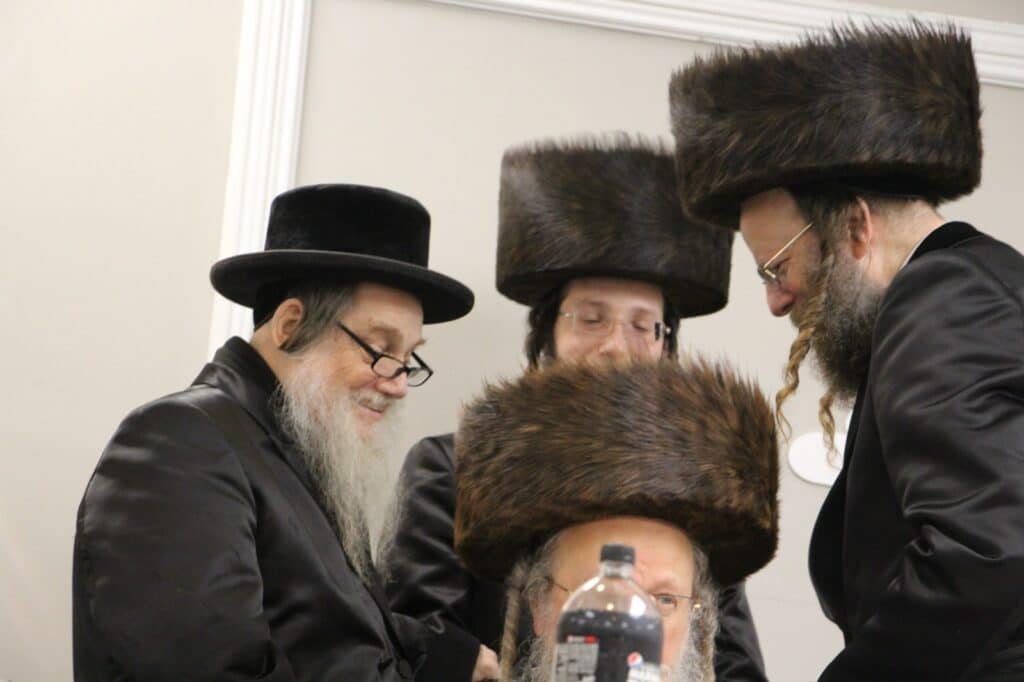 אלע חסידים: חתונת נכד האדמו"ר מזוועהיל