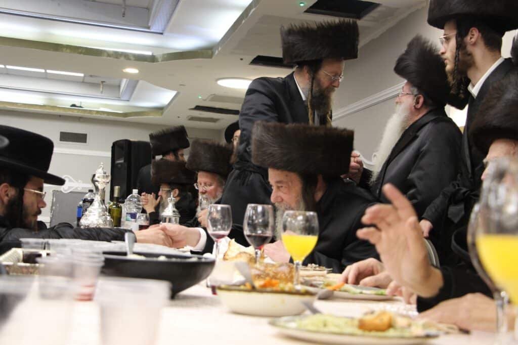 אלע חסידים: חתונת נכד האדמו"ר מזוועהיל