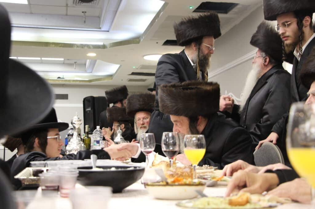 אלע חסידים: חתונת נכד האדמו"ר מזוועהיל