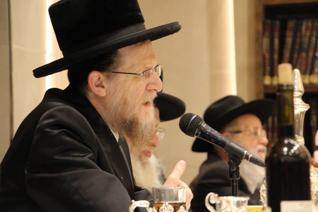 הרבי מאלכסנדר ערך טיש ט"ו בשבט