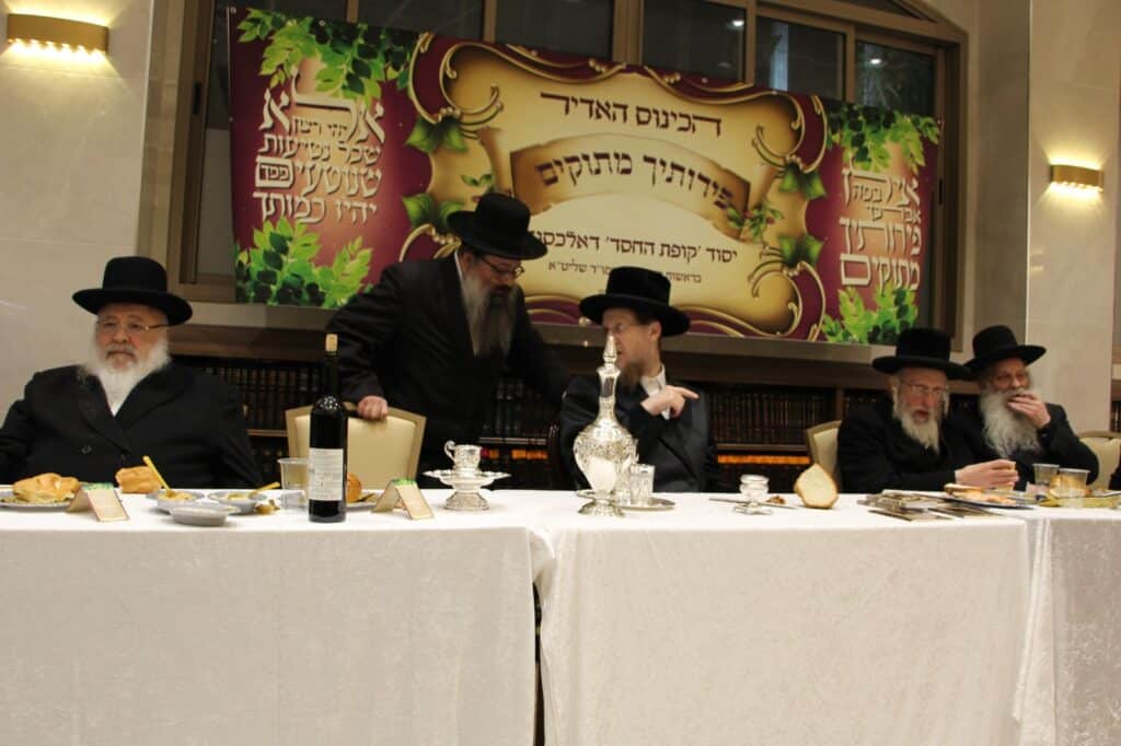 הרבי מאלכסנדר ערך טיש ט"ו בשבט