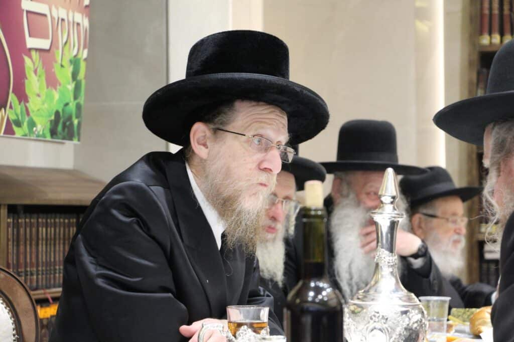 הרבי מאלכסנדר ערך טיש ט"ו בשבט