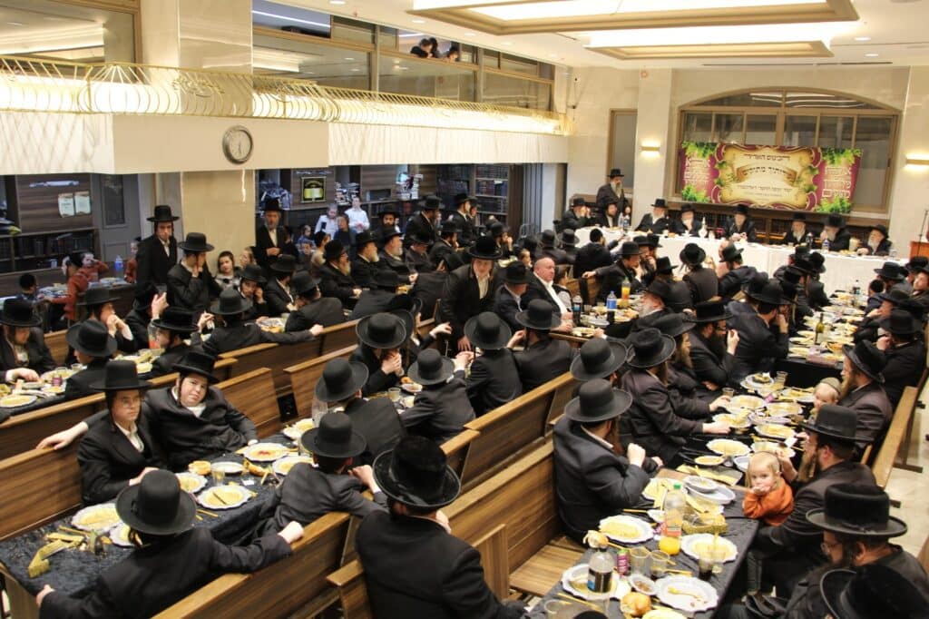 הרבי מאלכסנדר ערך טיש ט"ו בשבט