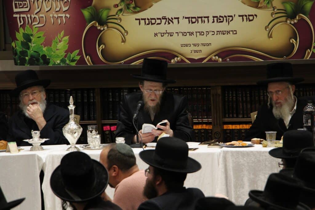 הרבי מאלכסנדר ערך טיש ט"ו בשבט