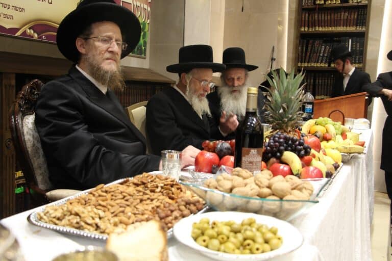 הרבי מאלכסנדר ערך טיש ט"ו בשבט